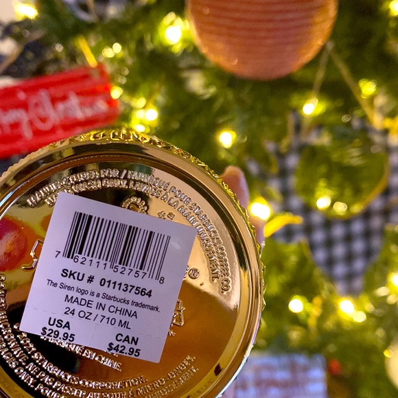 STARBUCKS 2022 HOLIDAY STUDDED COLD CUP - 24oz - GOLD ๐ - Picture 8 of 8